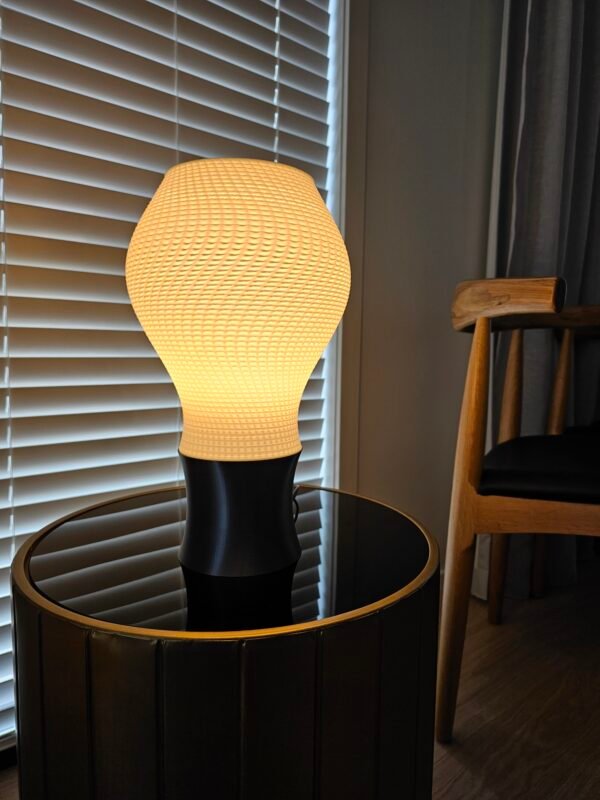 SunFlare table lamp